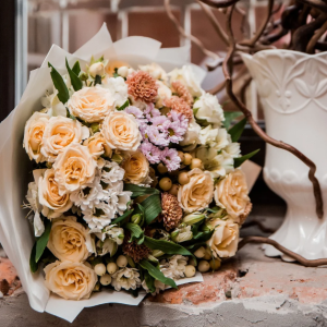 Romantic Rose & Orchid
