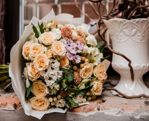 Romantic Rose & Orchid